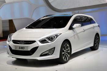  Автомобиль Hyundai i40 был официально представлен корейскими производителями