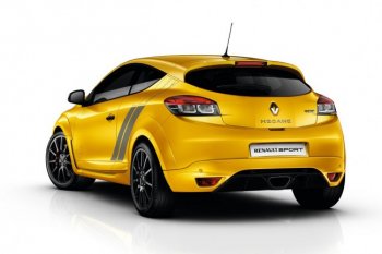  Renault Sandero обзавелся версией RS
