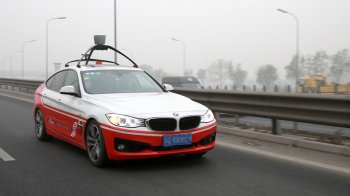 Китайская компания Baidu протестировала машину с автопилотом